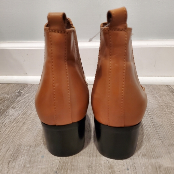 NEW Blondo Emilia Brown Leather Boot - Picture 3 of 10